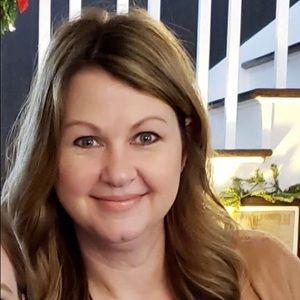 Meet your Posher, Annette